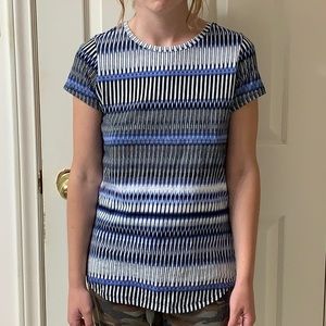 🌷3 for$25🌷Joe Fresh, US XS, Blue & White Geometric Print Cap Sleeved Tee Shirt